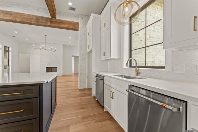 9189 Hillon Hood Rd, Denham Springs, LA 70726