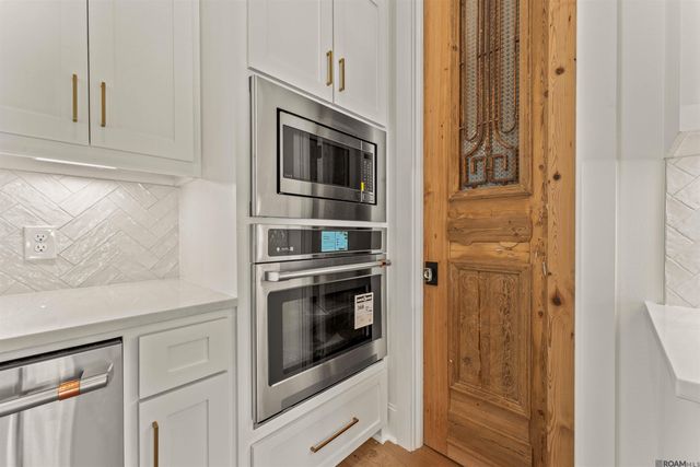 9189 Hillon Hood Rd, Denham Springs, LA 70726