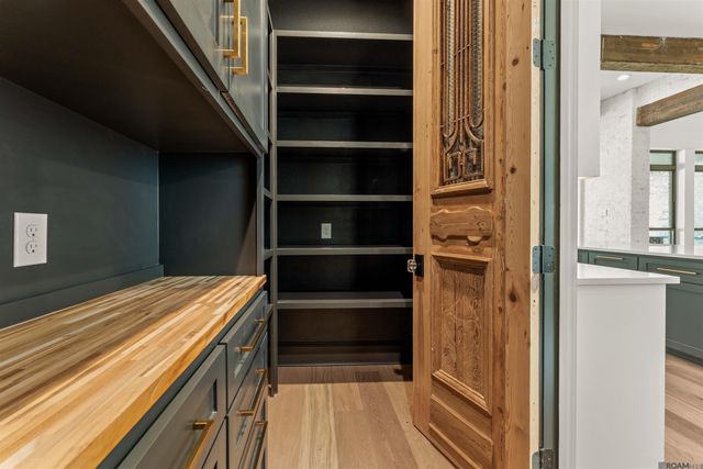 9189 Hillon Hood Rd, Denham Springs, LA 70726