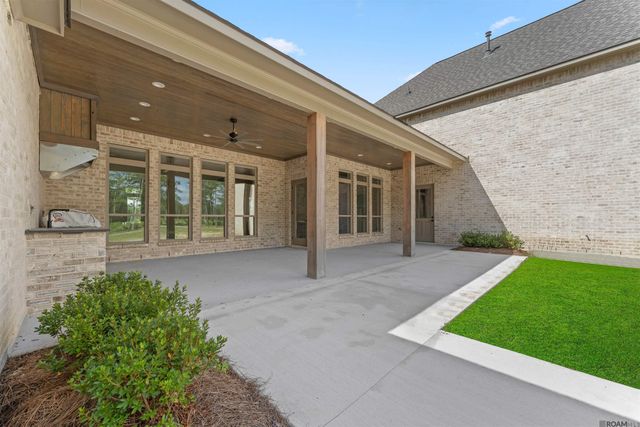 9189 Hillon Hood Rd, Denham Springs, LA 70726