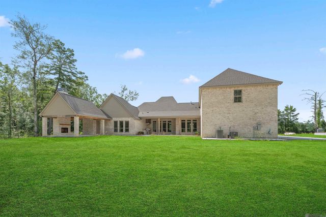 9189 Hillon Hood Rd, Denham Springs, LA 70726