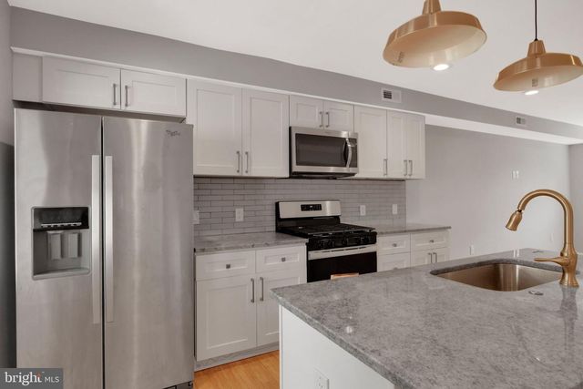 245 S CLINTON ST, Baltimore, MD 21224