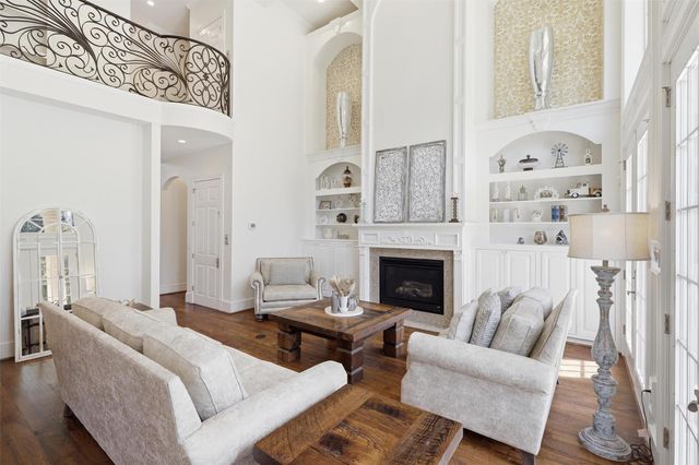 8582 State Highway 75 S, Huntsville, TX 77340