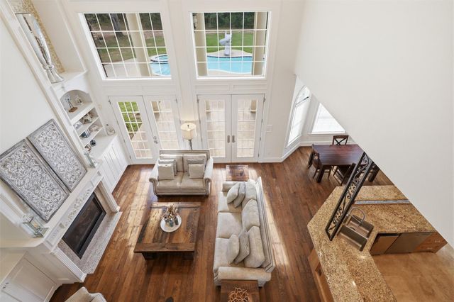 8582 State Highway 75 S, Huntsville, TX 77340