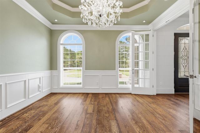 8582 State Highway 75 S, Huntsville, TX 77340