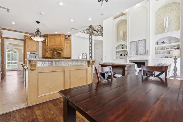 8582 State Highway 75 S, Huntsville, TX 77340