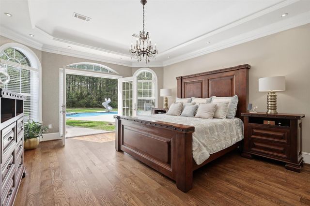 8582 State Highway 75 S, Huntsville, TX 77340