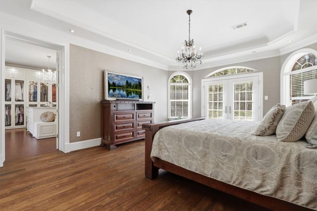 8582 State Highway 75 S, Huntsville, TX 77340