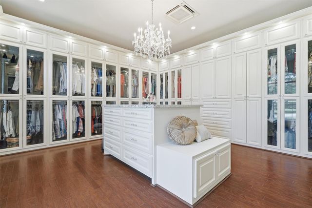 8582 State Highway 75 S, Huntsville, TX 77340