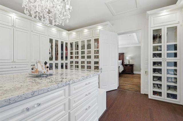 8582 State Highway 75 S, Huntsville, TX 77340