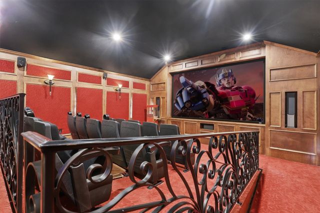 8582 State Highway 75 S, Huntsville, TX 77340