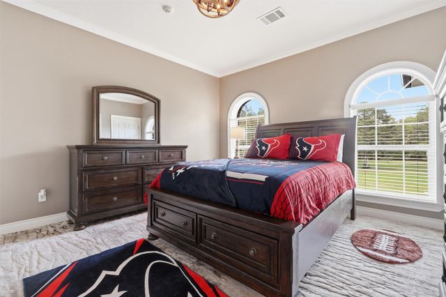 8582 State Highway 75 S, Huntsville, TX 77340