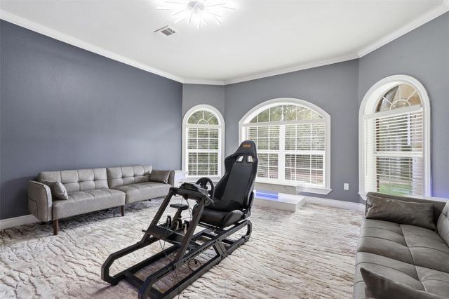 8582 State Highway 75 S, Huntsville, TX 77340