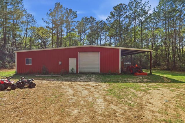 8582 State Highway 75 S, Huntsville, TX 77340