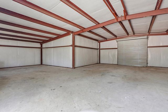 8582 State Highway 75 S, Huntsville, TX 77340