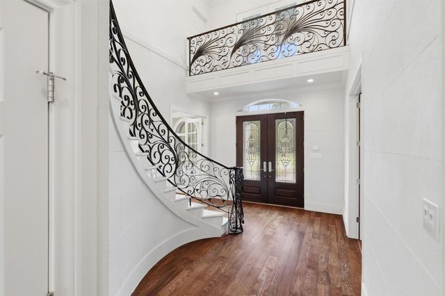 8582 State Highway 75 S, Huntsville, TX 77340