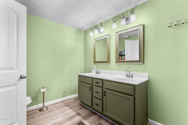 1425 Country Pond Lane, Willow Springs, NC 27592