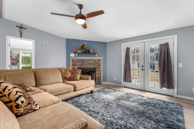 1425 Country Pond Lane, Willow Springs, NC 27592