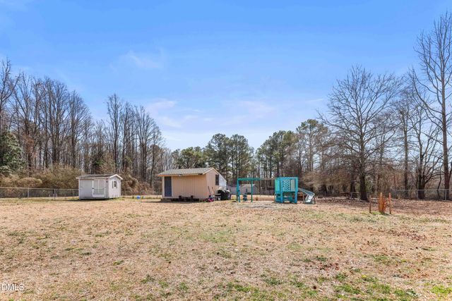 1425 Country Pond Lane, Willow Springs, NC 27592