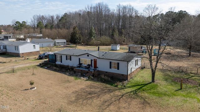 1425 Country Pond Lane, Willow Springs, NC 27592