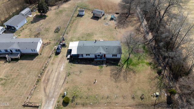 1425 Country Pond Lane, Willow Springs, NC 27592