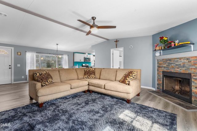 1425 Country Pond Lane, Willow Springs, NC 27592