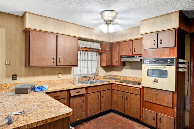 2104 SW 38TH AVENUE, Ocala, FL 34474