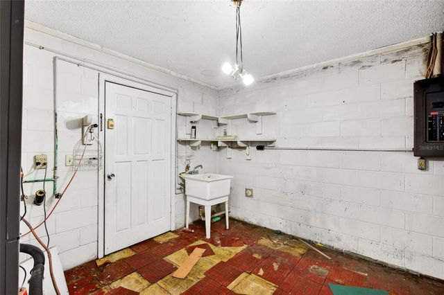 2104 SW 38TH AVENUE, Ocala, FL 34474