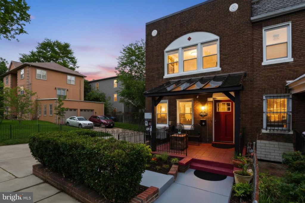 3013 7TH ST NE, Washington, DC 20017