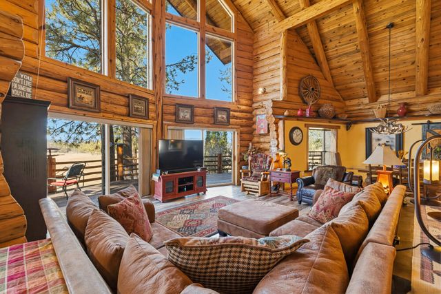 11010 Yonna Loop Drive, Bonanza, OR 97623