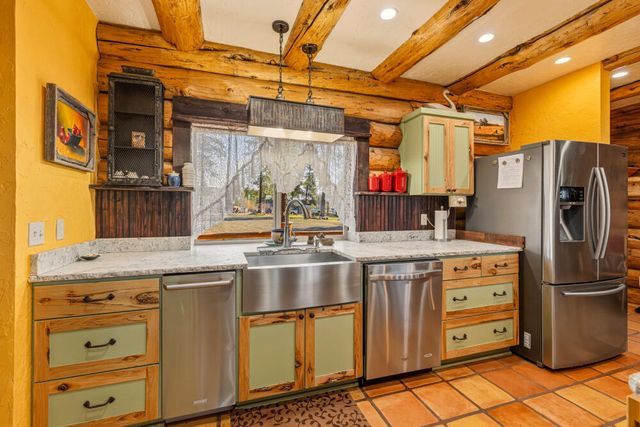 11010 Yonna Loop Drive, Bonanza, OR 97623