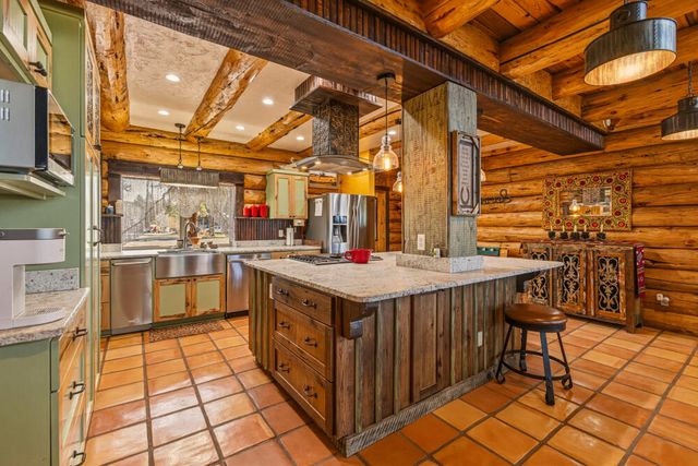 11010 Yonna Loop Drive, Bonanza, OR 97623