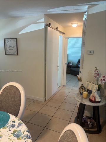 2769 W Ashley Dr W D, West Palm Beach, FL 33415