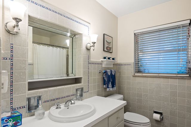 1602 Kessler Boulevard East Drive, Indianapolis, IN 46220