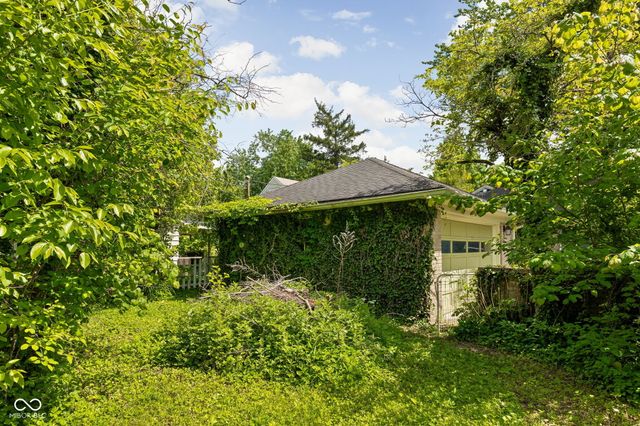 1602 Kessler Boulevard East Drive, Indianapolis, IN 46220