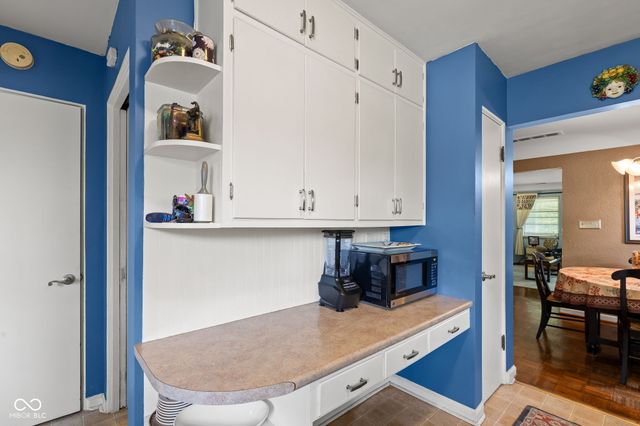 1602 Kessler Boulevard East Drive, Indianapolis, IN 46220