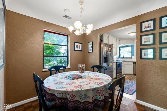 1602 Kessler Boulevard East Drive, Indianapolis, IN 46220