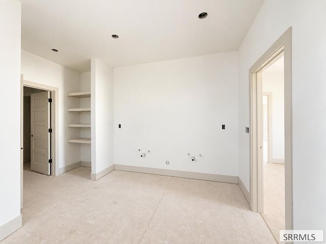5942 Lemhi Street, Idaho Falls, ID 83404