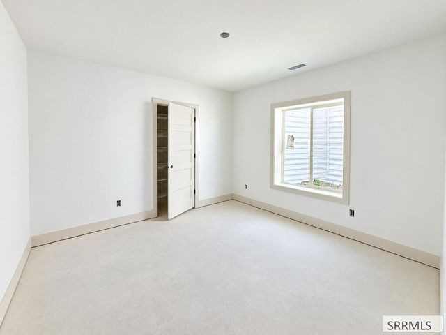 5942 Lemhi Street, Idaho Falls, ID 83404