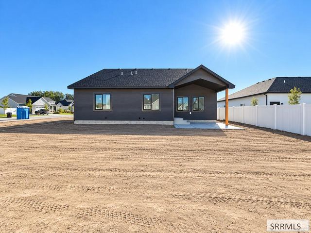 5942 Lemhi Street, Idaho Falls, ID 83404