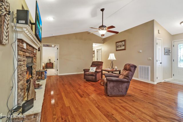 224 Victoria Circle, Jamestown, TN 38556