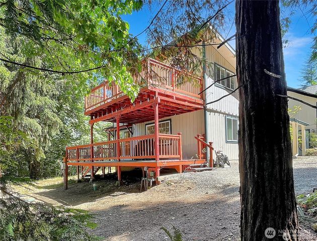 890 W Wynwood Drive, Shelton, WA 98584