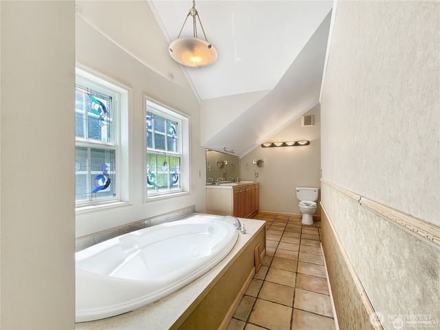 890 W Wynwood Drive, Shelton, WA 98584