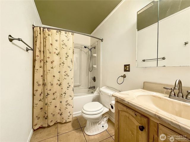 890 W Wynwood Drive, Shelton, WA 98584