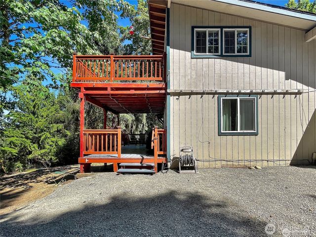 890 W Wynwood Drive, Shelton, WA 98584