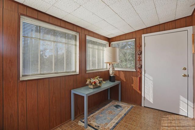 850 N Baker St, Stockton, CA 95203