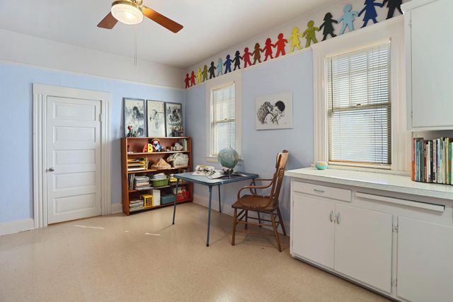 850 N Baker St, Stockton, CA 95203