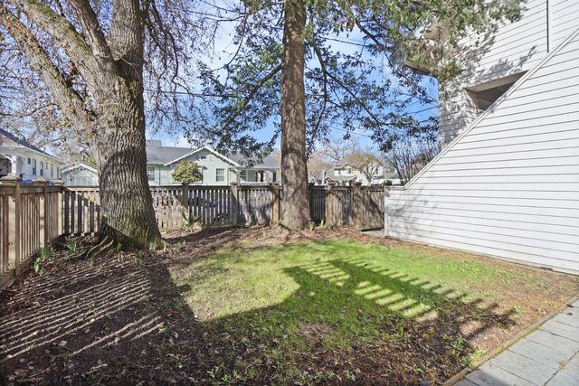 850 N Baker St, Stockton, CA 95203