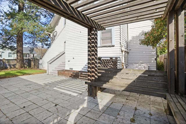 850 N Baker St, Stockton, CA 95203