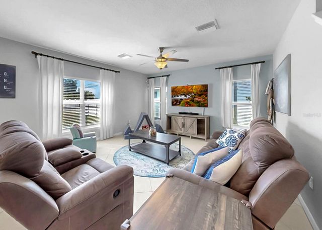 8105 ROTHBURY HILLS PLACE, Gibsonton, FL 33534